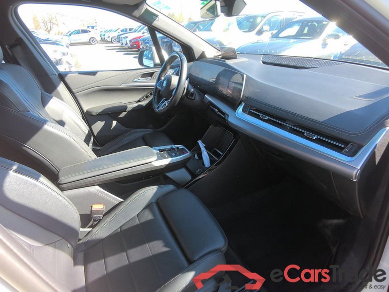 BMW 218i Active Tourer M-Sport Pano Aut. LED-Xenon Head-Up LC-Pro Navi-Pro Harman/Kardon Sport-Leather KeylessGo Camera Klima PDC ... #6