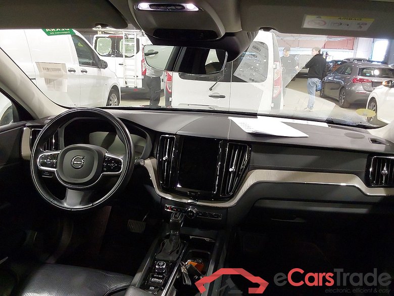 VOLVO XC60 2.0 D4 120KW GEARTRONIC INSCRIPTION #6