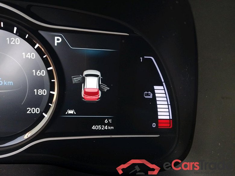 HYUNDAI Kona / 2017 / 5P / todoterreno 150kW EV Klass 484km #5