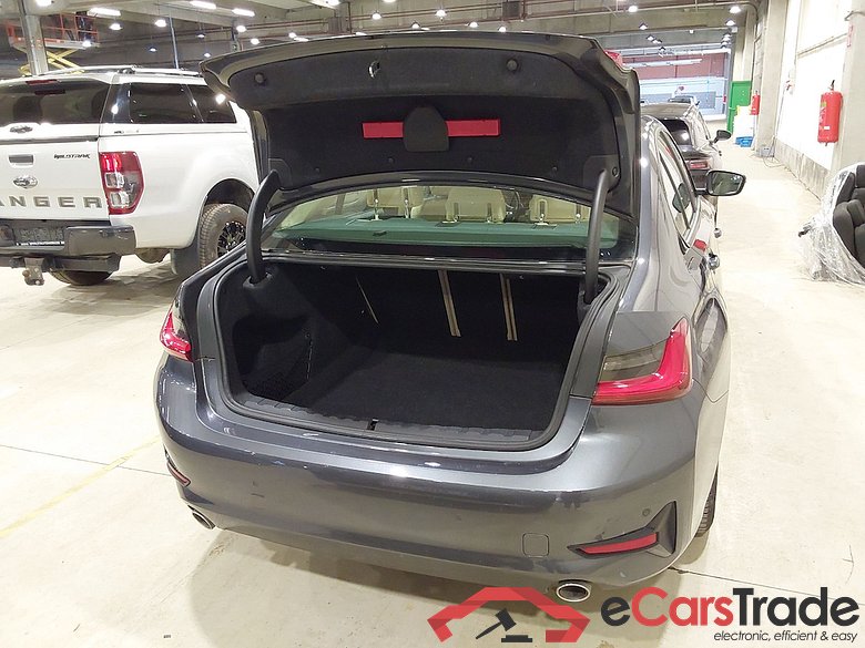 BMW 3 SERIES BERLINE 2.0 318DA (110KW) BERLINE #3