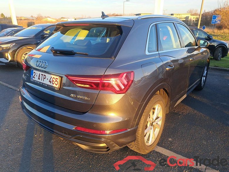 AUDI Q3 1.4 45 TFSI E S TRONIC S LINE #4