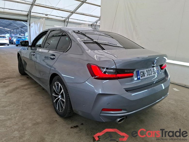 BMW Série 3 Berline / 2022 / 4P / Berline 320e 204ch Business Design BVA8 Hybride #2