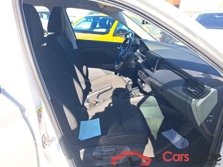 SKODA KAMIQ 1.0 TSI 81kW (110CV) DSG Ambition #6