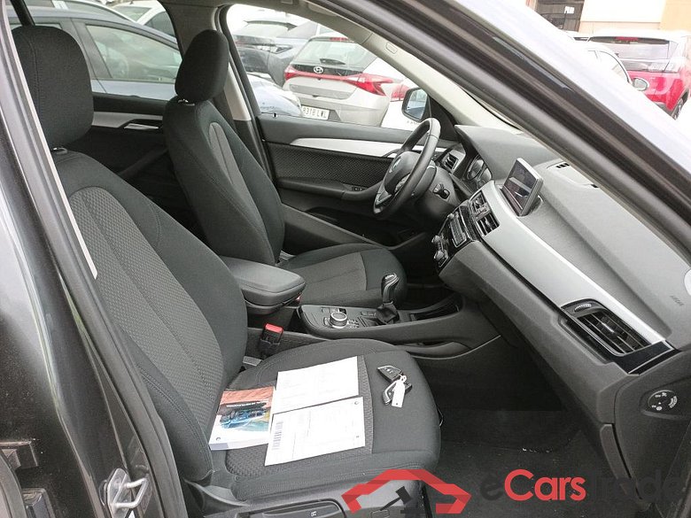 BMW X1 / 2019 / 5P / todoterreno sDrive18d #6