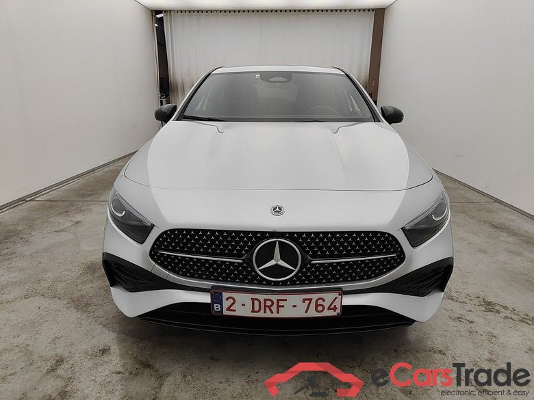 Mercedes-Benz A-Klasse A 250 e AMG Line 5d #5