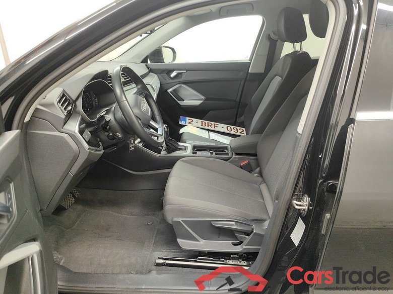 Audi Q3 Sportback 35 TDI S tronic Business Edition 5d #3