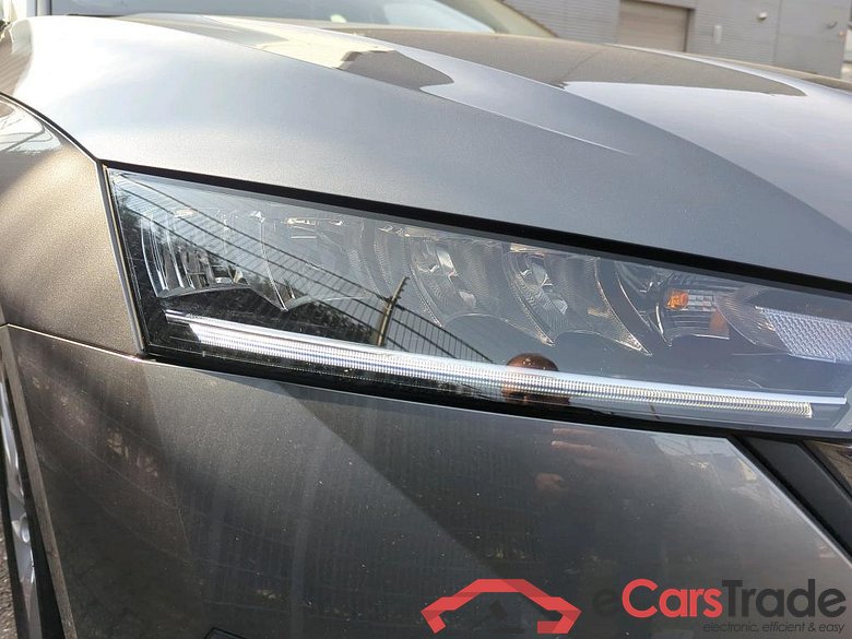 SKODA Octavia Combi 81 kW #4