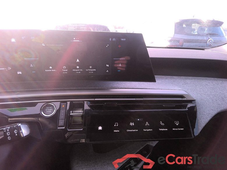 Peugeot 5008 Allure 1.2L Hybrid 136 (e-DCS6) #5