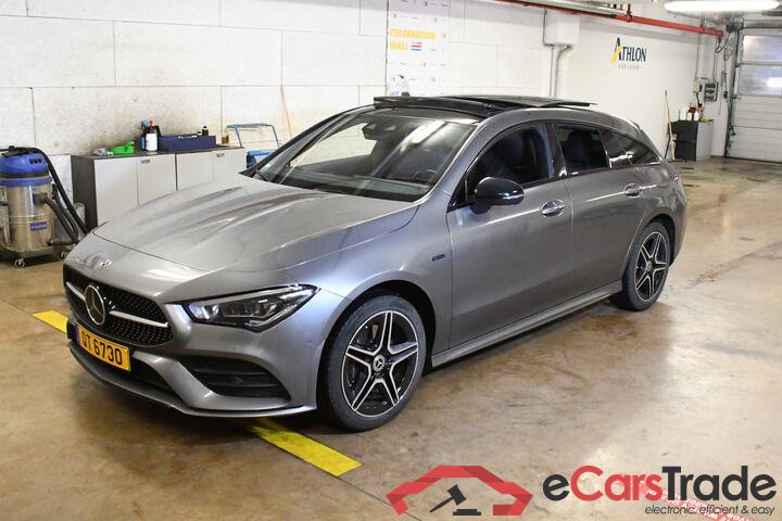 Mercedes CLA 250e SB Plug-In Hybrid AMG Night Aut. Pano LED-Multibeam Widescreen Ambient Distronic Burmester Navi 1/2 Sport-Leather-Alcantara KeylessGo Camera Klima PDC ...