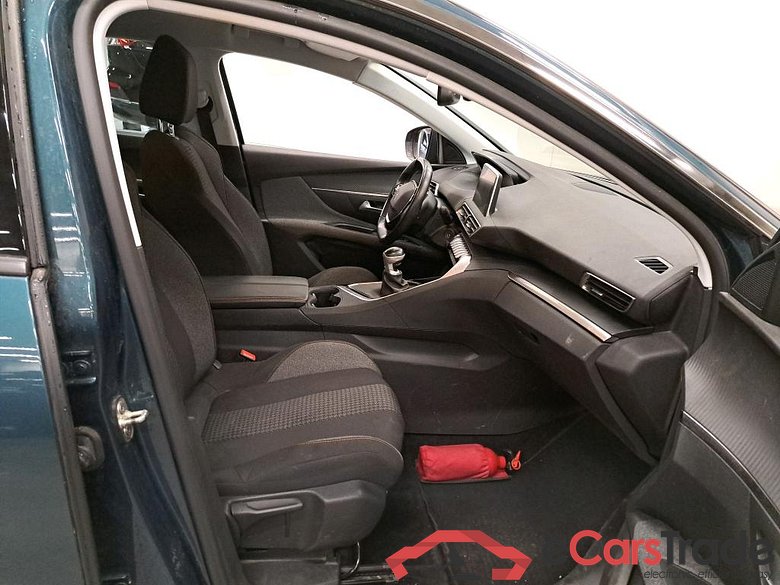 PEUGEOT - PEU 5008 BlueHDi 130PK Active With Two Removable Seats & Connect & DAB #3
