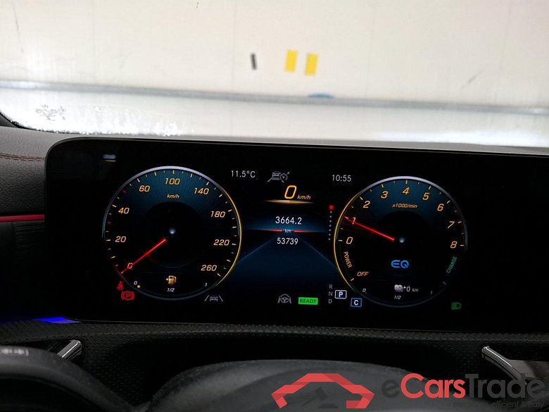 MERCEDES-BENZ Classe A Compact / 2018 / 5P / Berline A 250 e AMG Line 8G-DCT #6