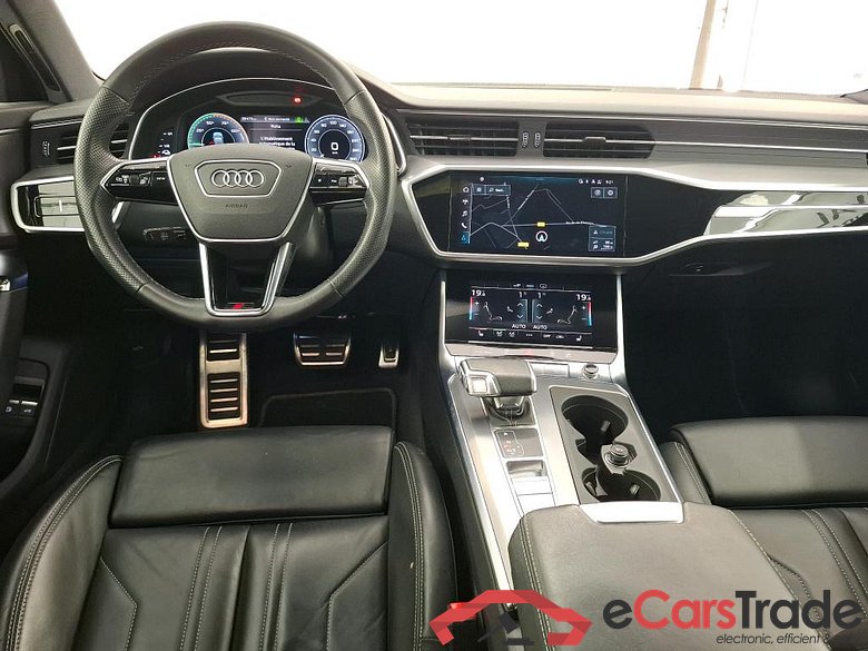 AUDI A6 Avant / 2018 / 5P / Break 55 TFSI e quattro S tronic 7 Compétition #5