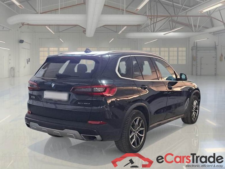 BMW X5 / 2018 / 5P / SUV XDRIVE 25D XLINE AUTOM. #2