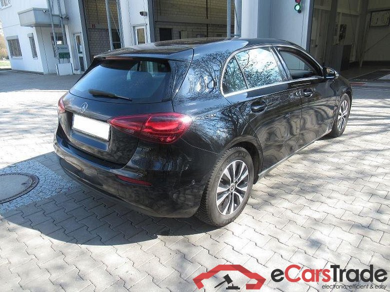Mercedes-Benz A (BM 177)(03.2018->) DE - LimS5 A 180 EU6e, (EURO 6e), (Facelift) 2024 - 2026 #3