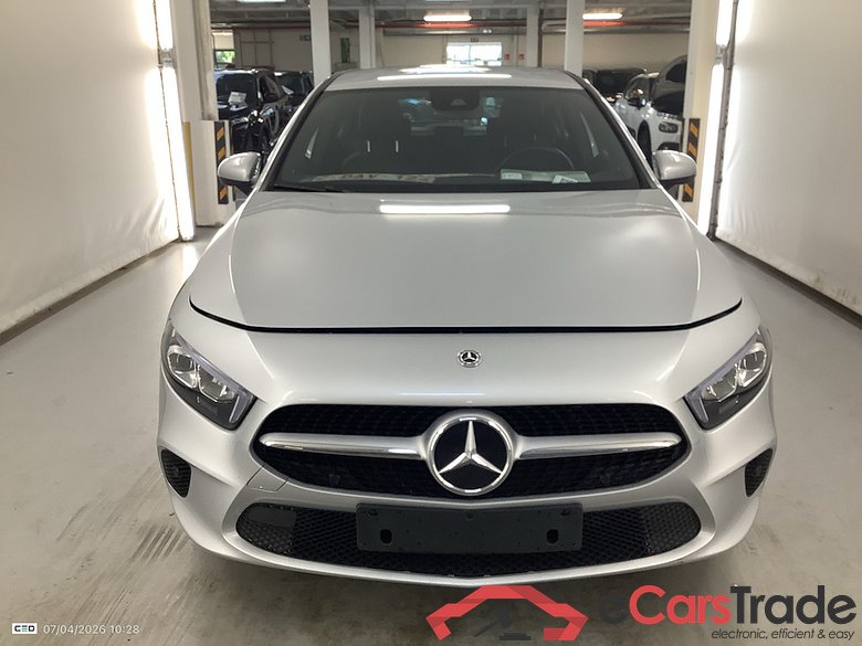 MERCEDES-BENZ A-CLASS 1.3 A 250 E LUXURY LINE DCT #2