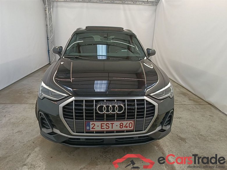Audi Q3 45 TFSI e S tronic S Line 5d #5