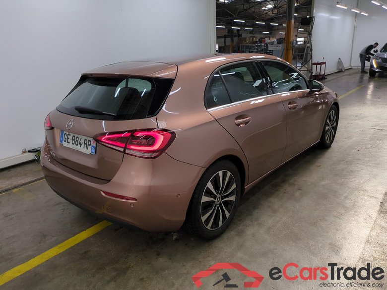 MERCEDES-BENZ Classe A Compact / 2018 / 5P / Berline A 180 Business Line 7G-DCT #3