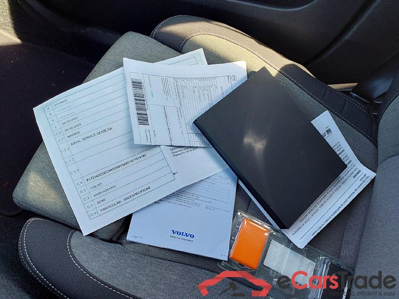 VOLVO XC40 / 2021 / 5P / todoterreno 2.0 B3 G Core Auto #5