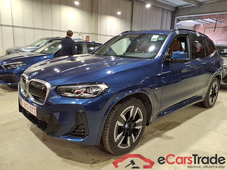 BMW IX3 80KWH AUTO