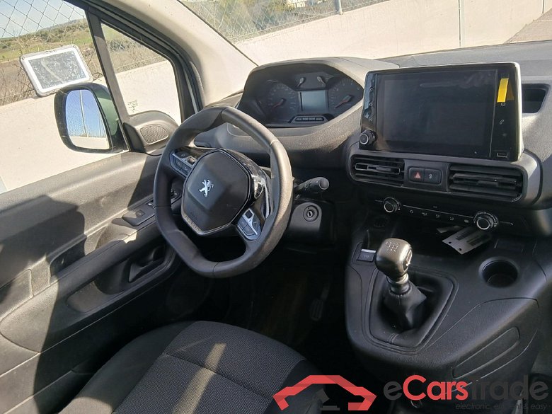 PEUGEOT Partner / 2018 / 4P / furgón derivado de turismo Premium Standard 600kg BlueHDi 73kW (AC) #3