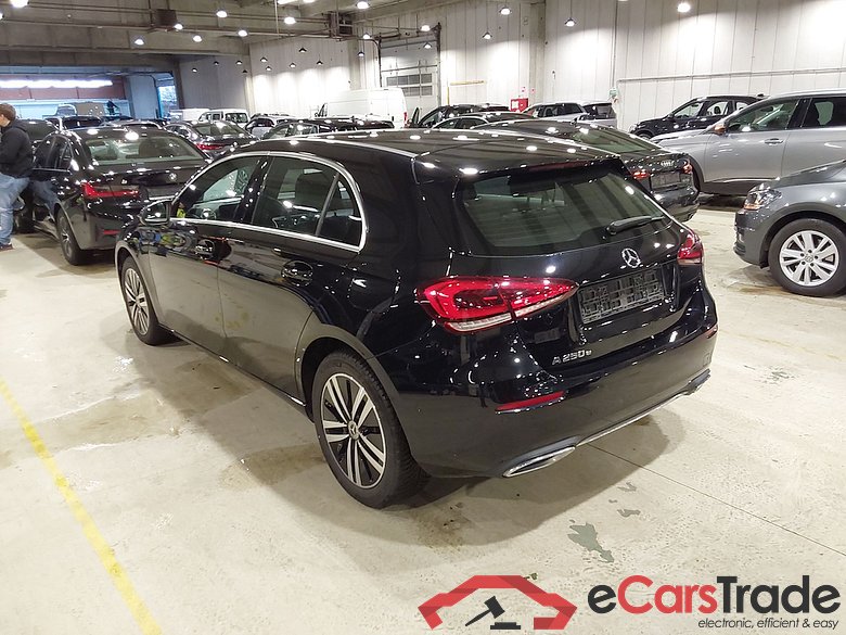 MERCEDES-BENZ A-CLASS 1.3 A 250 E DCT BUSINESS SOLUTION #2