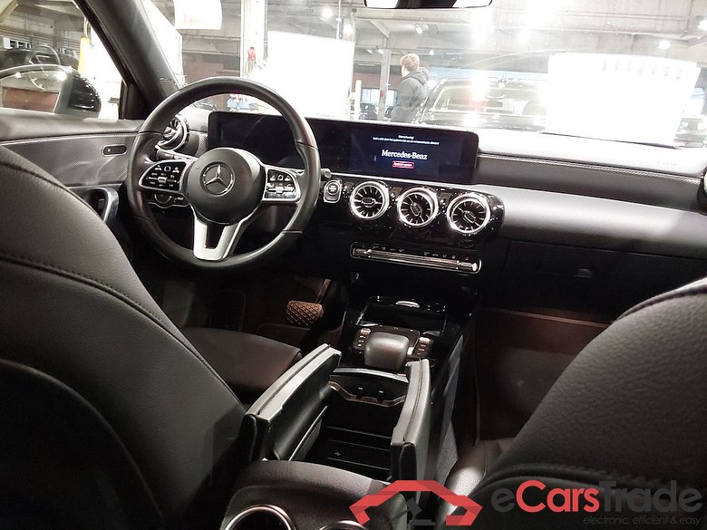 MERCEDES-BENZ A-CLASS 1.3 A 250 E DCT BUSINESS SOLUTION #6