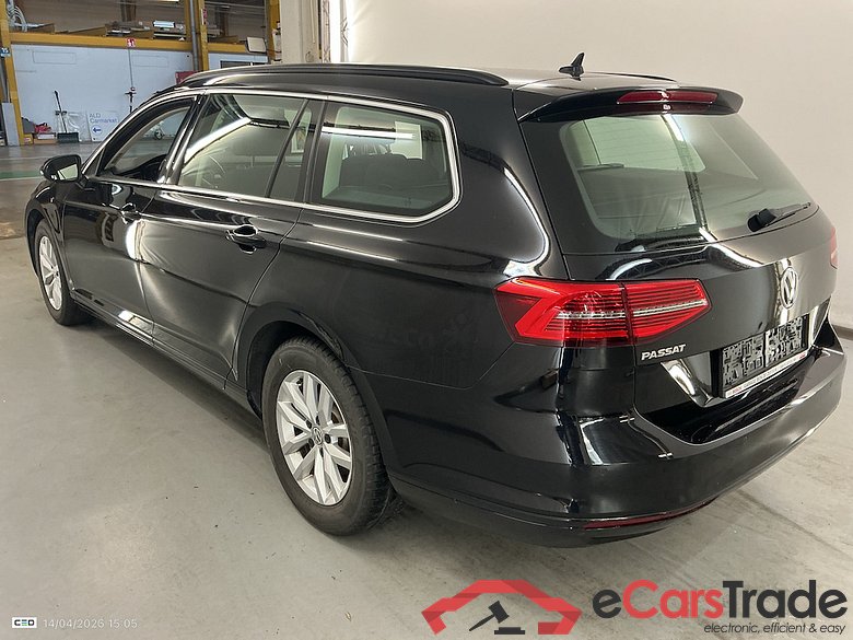 Volkswagen Passat Variant 1.5 TSI Comfortline LED-Matrix Navi KeylessGo Klima PDC ... #4