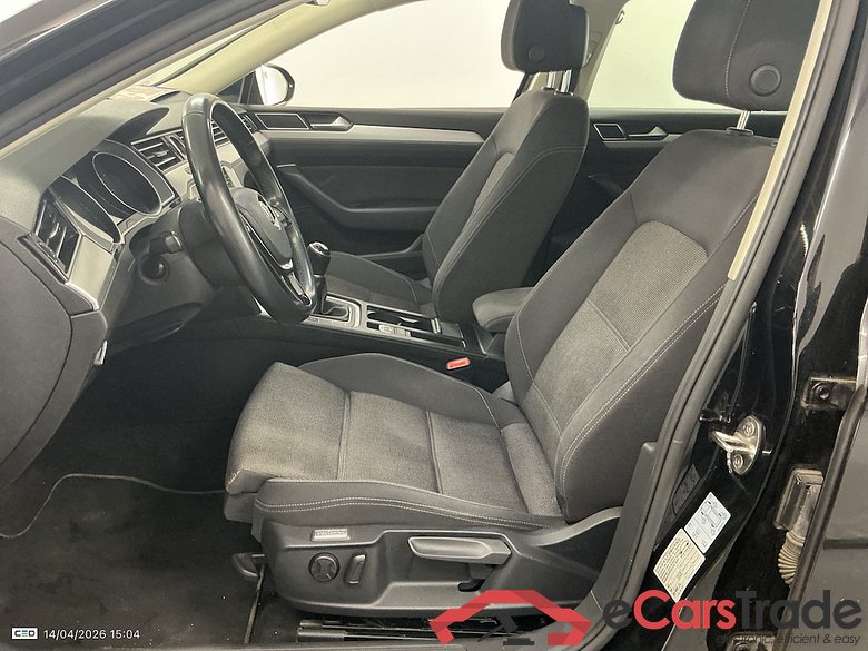 Volkswagen Passat Variant 1.5 TSI Comfortline LED-Matrix Navi KeylessGo Klima PDC ... #5