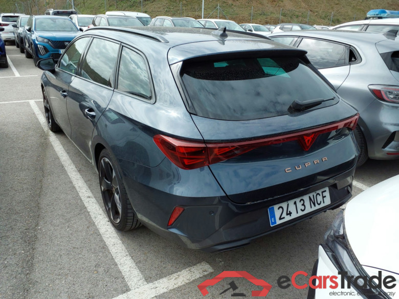 CUPRA Leon 1.5 eTSI DSG 150cv automatico SportsTourer #2