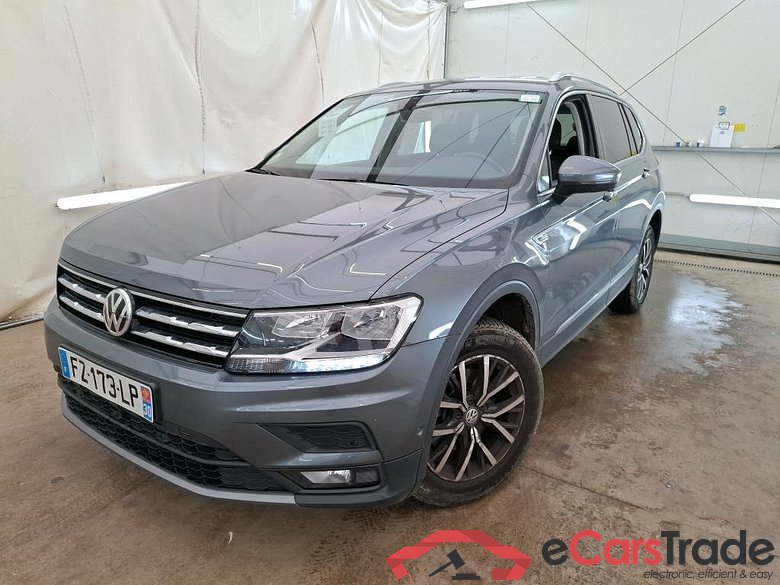 VOLKSWAGEN Tiguan Allspace / 2017 / 5P / SUV 2.0 TDI 150 DSG7 Confortline Business #1