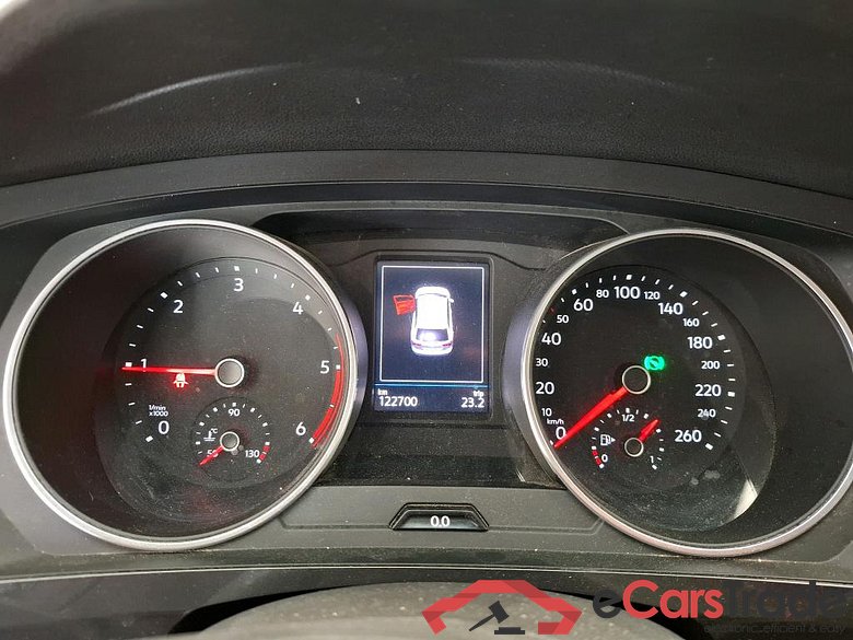 VOLKSWAGEN Tiguan Allspace / 2017 / 5P / SUV 2.0 TDI 150 DSG7 Confortline Business #6