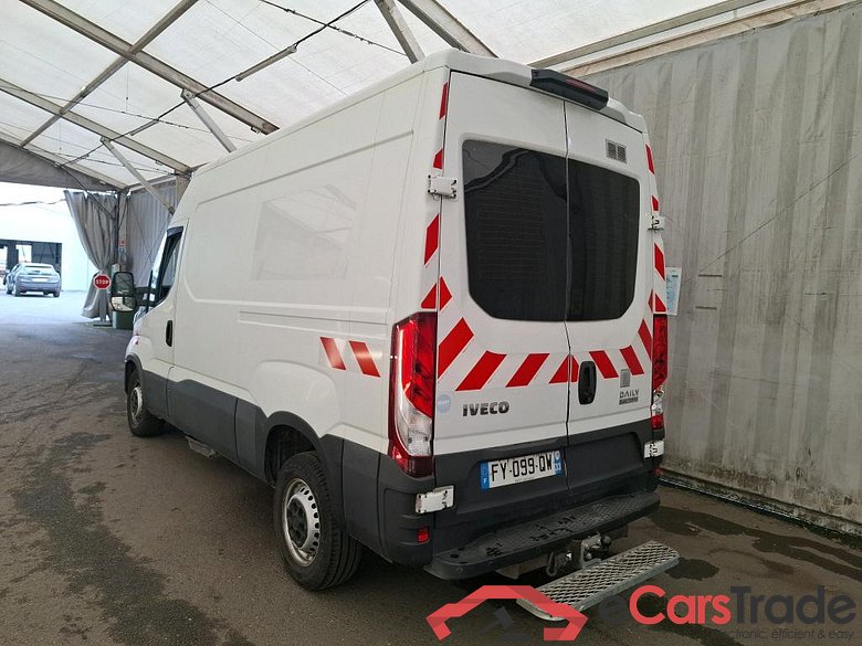 IVECO Daily / 2014 / 4P / Fourgon tôlé 3.0 35S14NA8 V11 H2 3520 B POWER #2