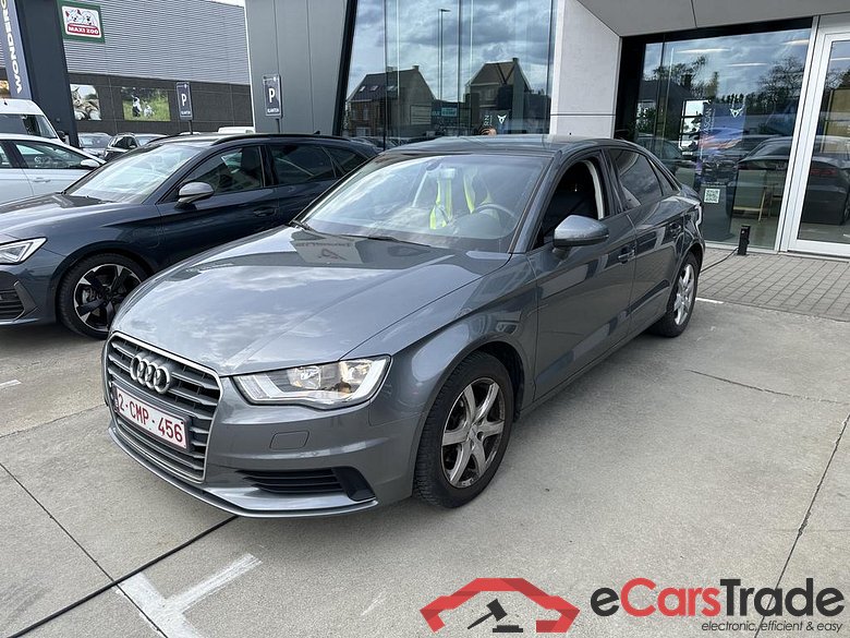 AUDI A3 Sedan Audi A3 Berline Attraction 1.6 TDI  81(110) kW(pk) 6 versnellingen
