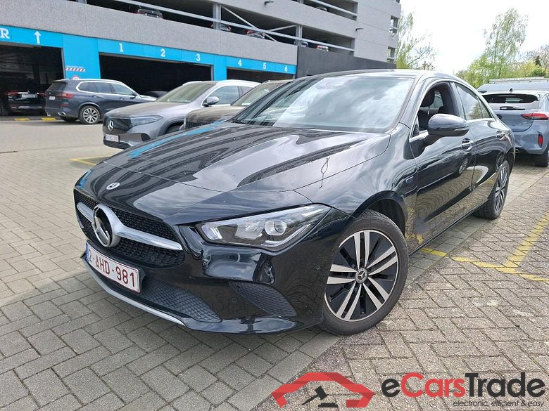MERCEDES - MER CLA 250 e 218PK DCT Business Solution With Trailer Towing Hook * HYBRID *
