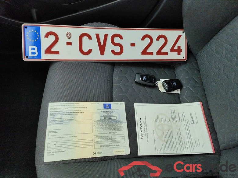 Toyota Corolla 1.8 Hybrid Dynamic e-CVT 5d #4