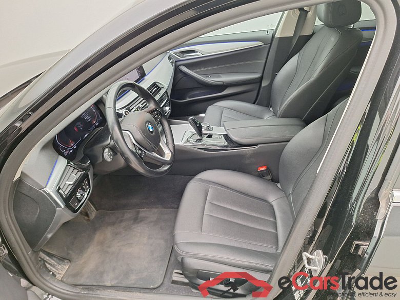 BMW, 5-serie To FL'20, BMW 5 Reeks Touring 518d Aut. (110 kW) 5d #3