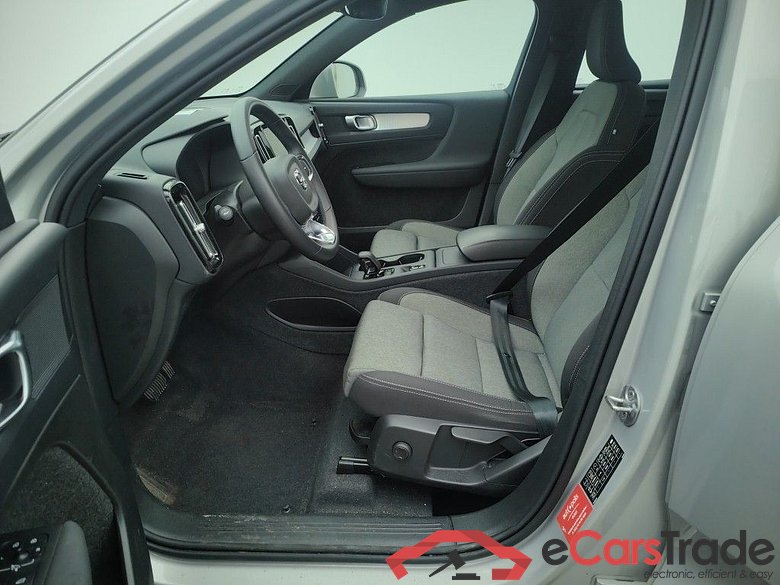 Volvo XC40 B3 Core DCT 5d #3