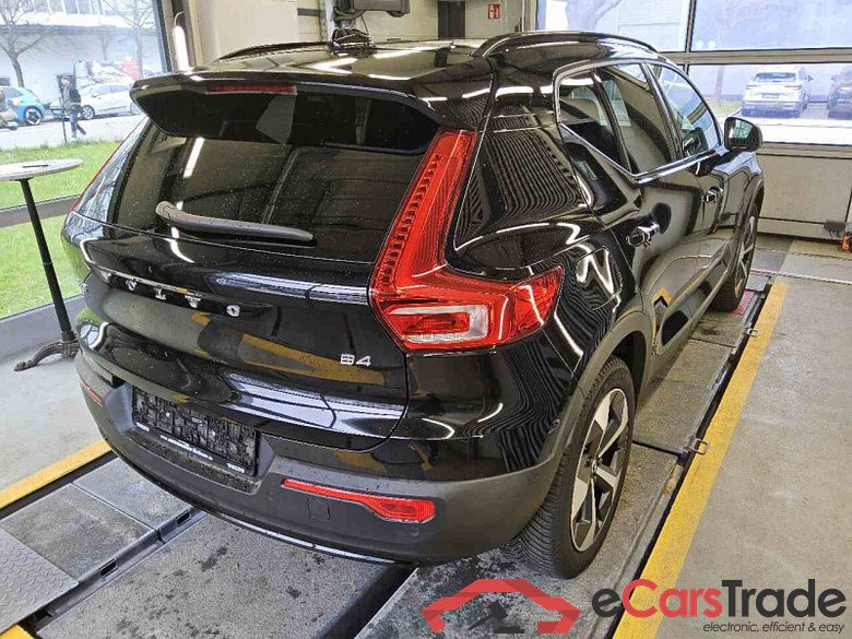 Volvo XC40 (2017->) DE - SUV5 B4 2WD EU6d, Plus Dark (EURO 6d), (Facelift) 2022 - 2024 #3