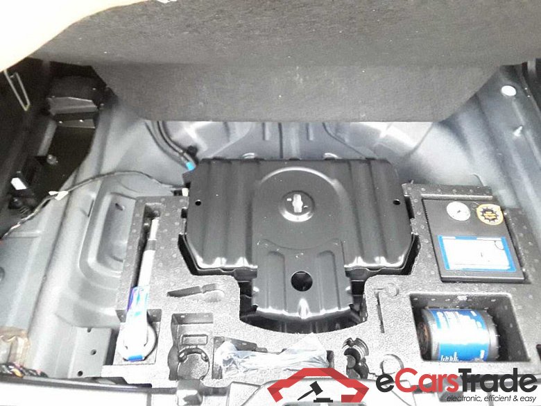 Volvo XC40 (2017->) DE - SUV5 B4 AWD EU6d, Ultimate Dark (EURO 6d), (Facelift) 2022 - 2022 #4