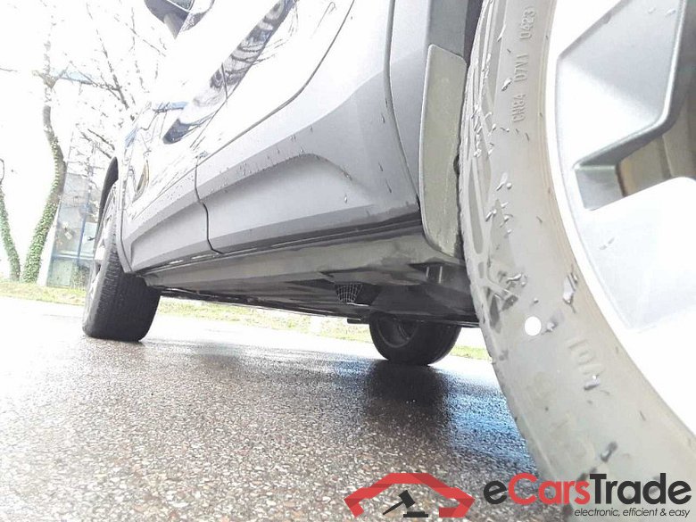 Volvo XC40 (2017->) DE - SUV5 B4 AWD EU6d, Ultimate Dark (EURO 6d), (Facelift) 2022 - 2022 #5