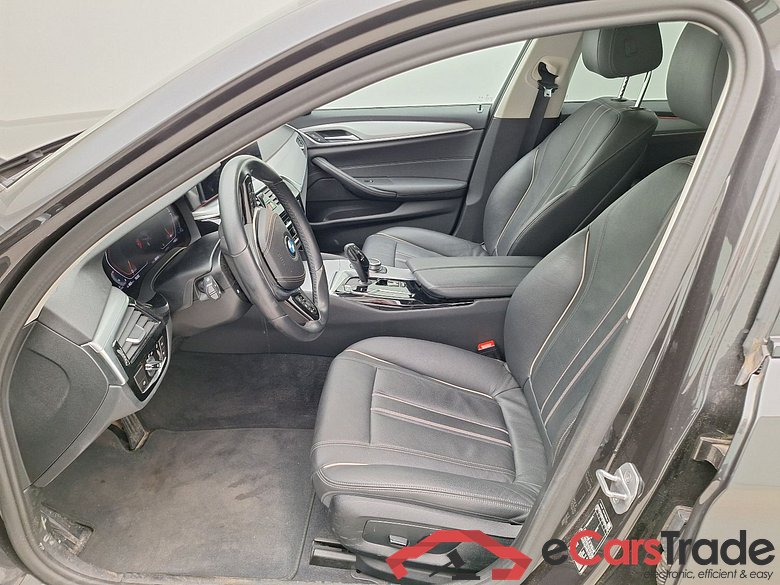 BMW, 5-serie To FL'20, BMW 5 Reeks Touring 518d Aut. (100 kW) 5d #3