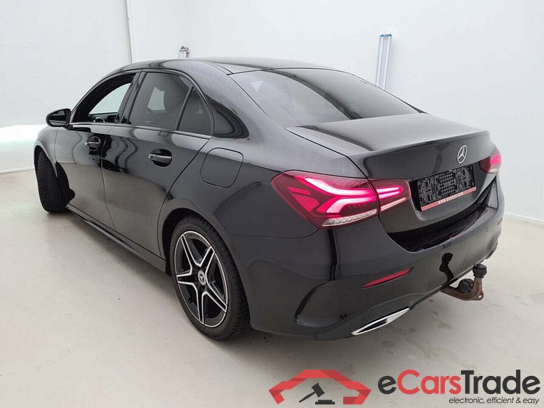 Mercedes A 200d Limo AMG Night Aut. LED-Xenon Widescreen Ambient Navi 1/2 Sport-Leather-Alcantara KeylessGo Camera Klima PDC ... #4