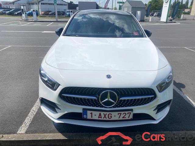 MERCEDES-BENZ A 250 e PHEV AMG Line