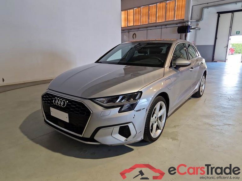AUDI A3 / 2020 / 5P / BERLINA 40 TFSI E S TRONIC BUSINESS ADV. S.BACK