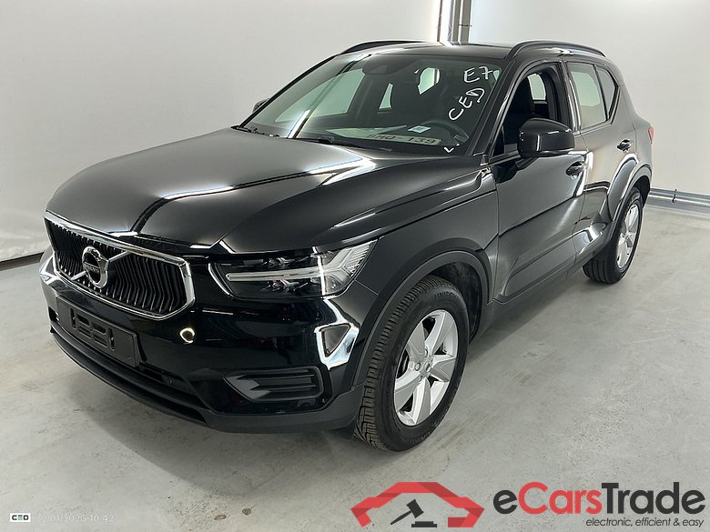 VOLVO XC40 1.5 T2 MOMENTUM CORE