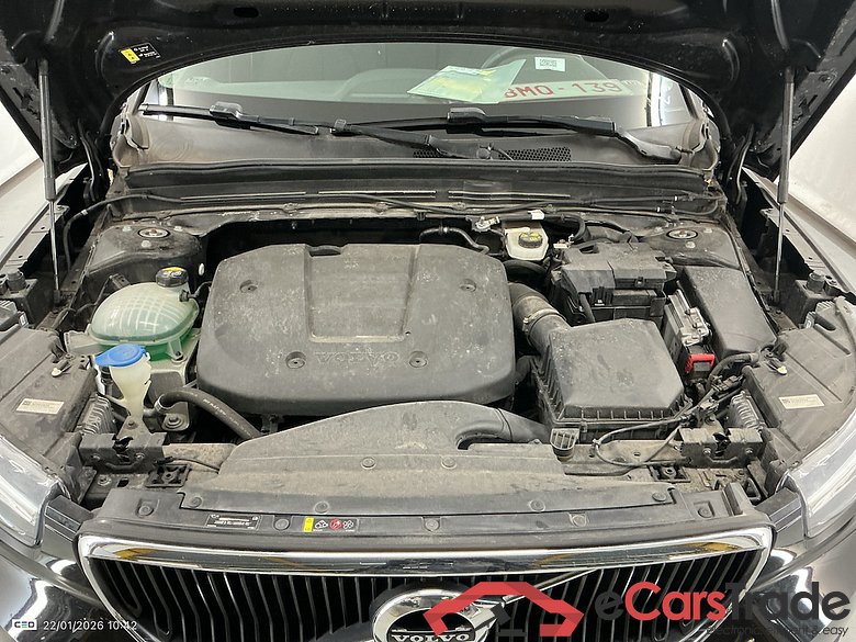 VOLVO XC40 1.5 T2 MOMENTUM CORE #6