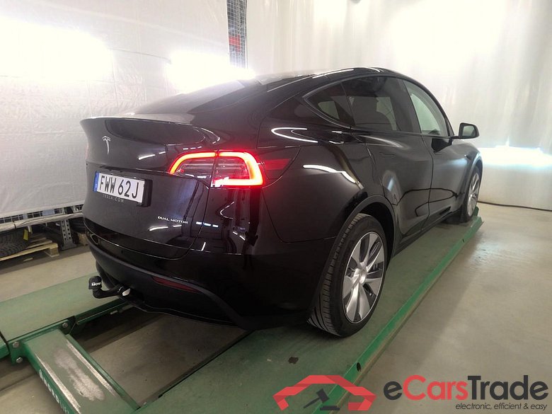 Model Y Long-Range AWD #4