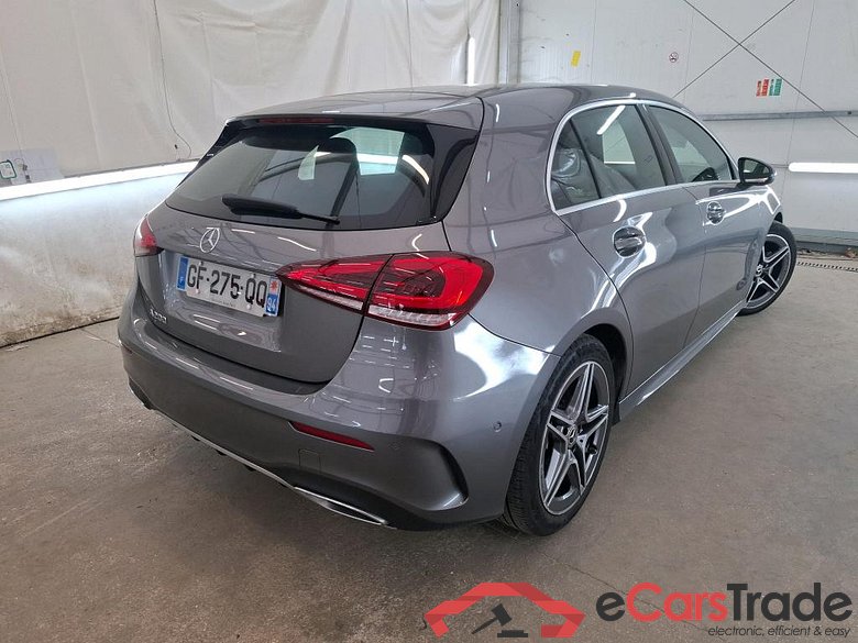 MERCEDES-BENZ Classe A Compact / 2018 / 5P / Berline A 200 AMG Line 7G-DCT #3