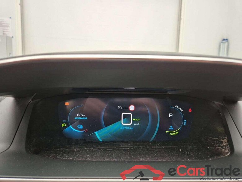 PEUGEOT e-2008 EV GT Pack 50 kWh #4
