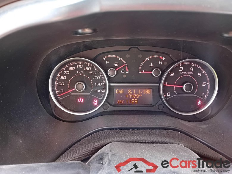 FIAT Doblò Cargo/2015/4P/furgón derivado de turismo Cargo SX 1.6 Mjet 77kW (105CV) #3